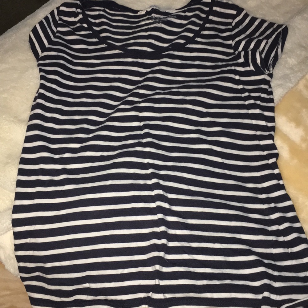 H&M BLACK AND WHITE TEE